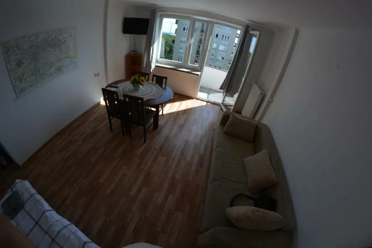 Apartamento Ul. Ugorek Kolo Areny Cracovia